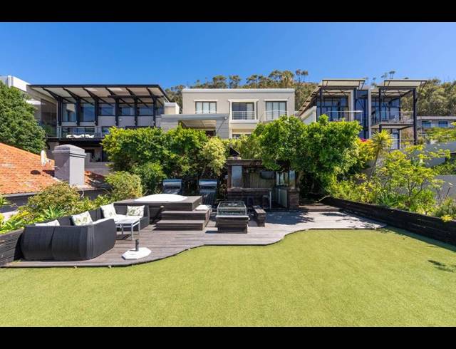 5 BEDROOM HOUSE FOR SALE IN GREEN POINT